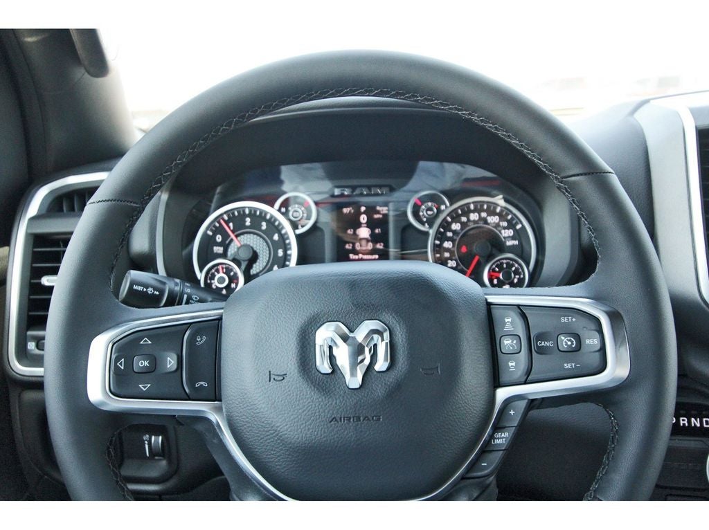 2026 RAM Ram 1500 RAM 1500 LONE STAR CREW CAB 4X2 5'7' BOX