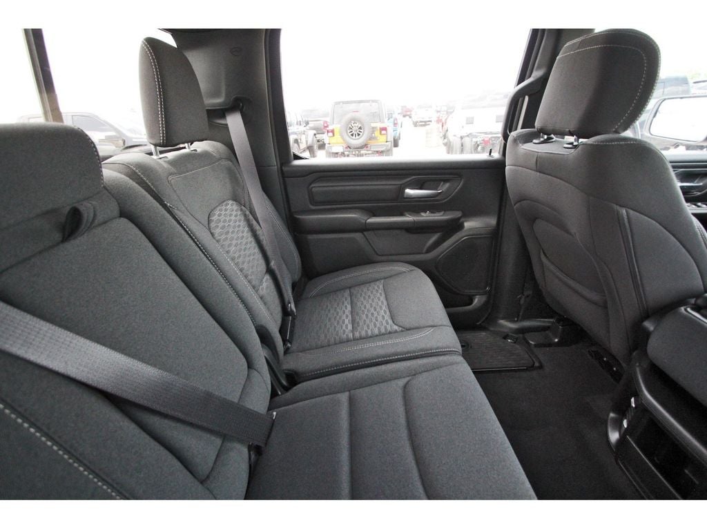 2026 RAM Ram 1500 RAM 1500 EXPRESS CREW CAB 4X2 5'7' BOX