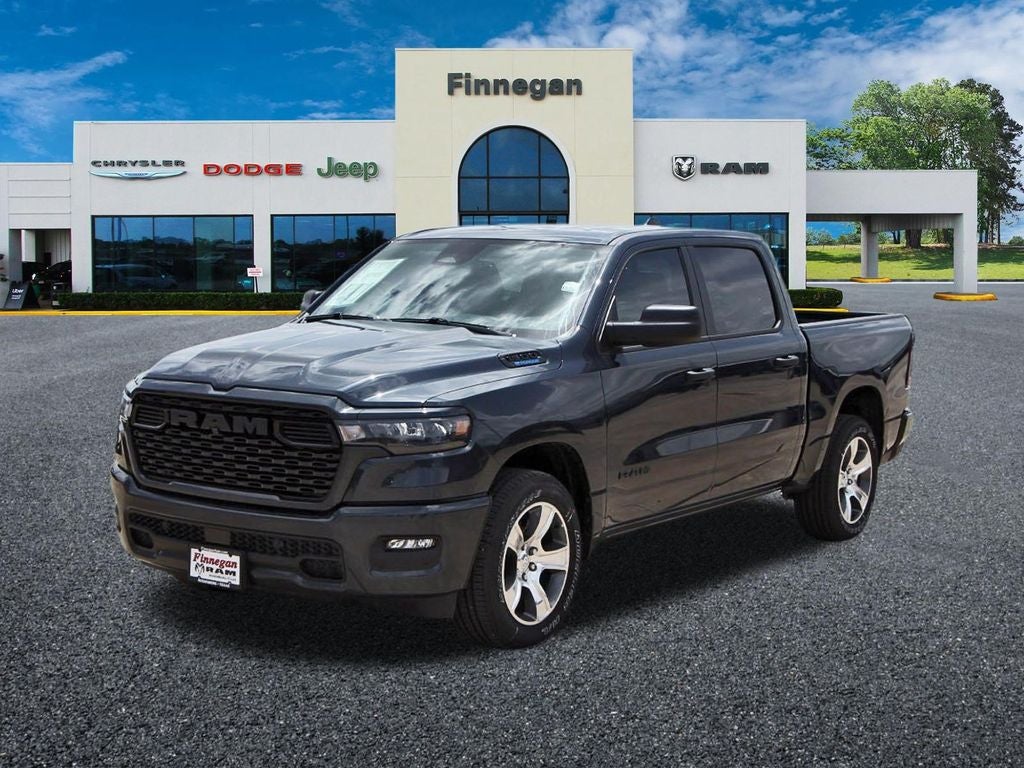 2026 RAM Ram 1500 RAM 1500 EXPRESS CREW CAB 4X2 5'7' BOX