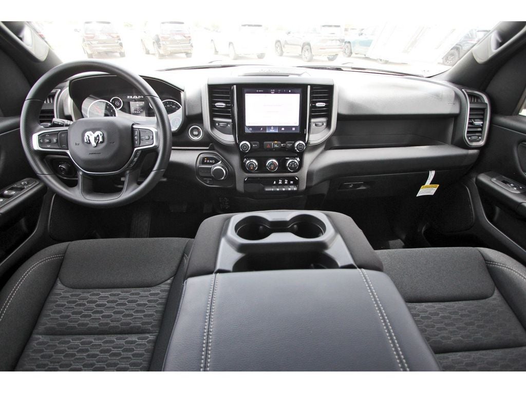 2026 RAM Ram 1500 RAM 1500 EXPRESS CREW CAB 4X2 5'7' BOX