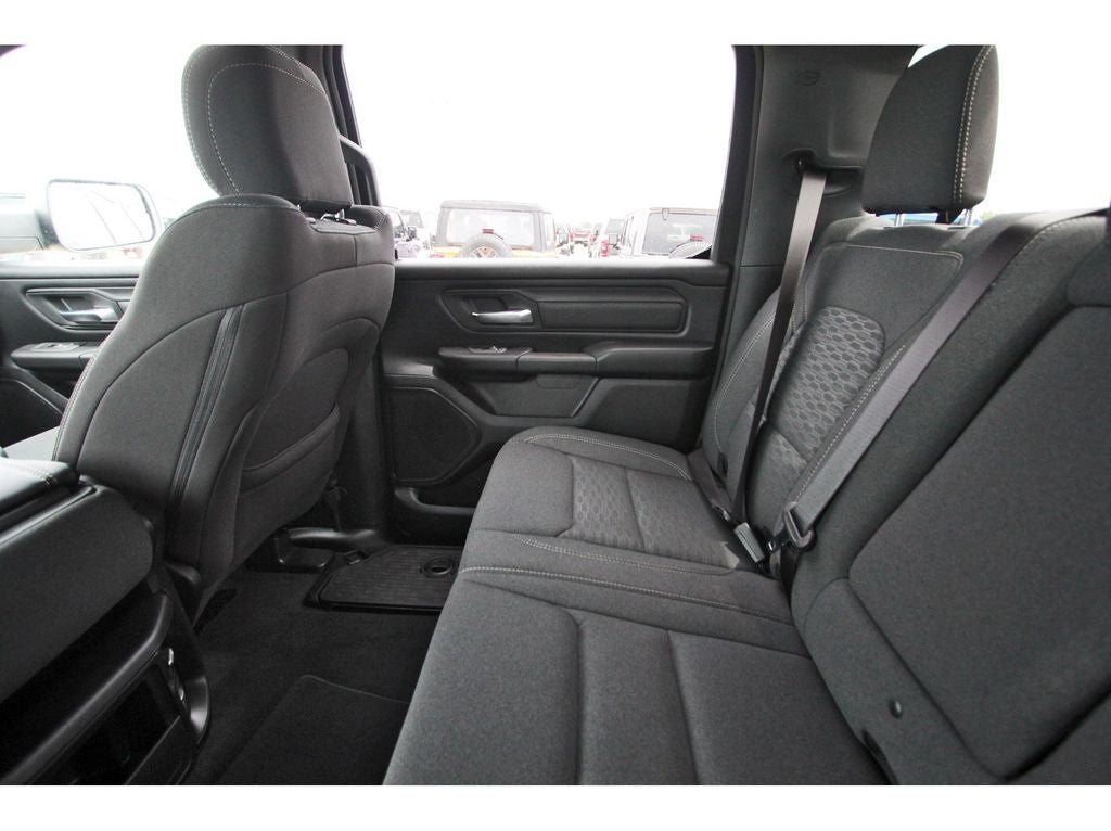 2026 RAM Ram 1500 RAM 1500 EXPRESS CREW CAB 4X2 5'7' BOX