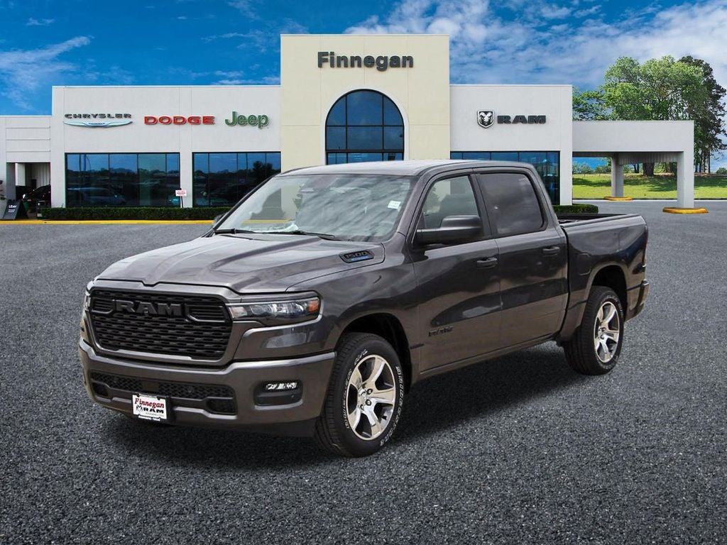 2026 RAM Ram 1500 RAM 1500 EXPRESS CREW CAB 4X2 5'7' BOX