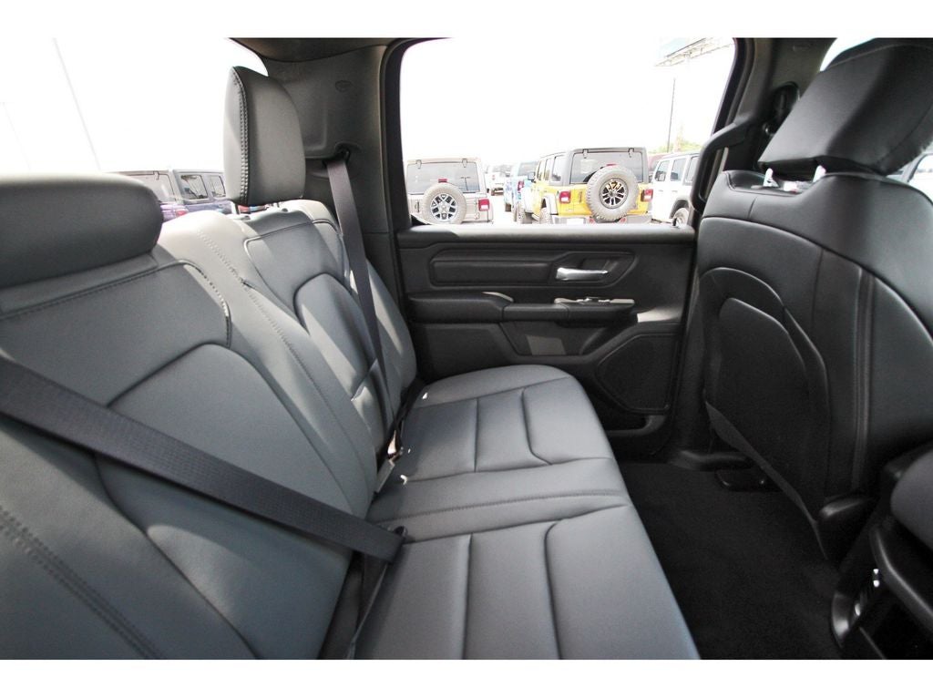 2026 RAM Ram 1500 RAM 1500 TRADESMAN CREW CAB 4X2 5'7' BOX