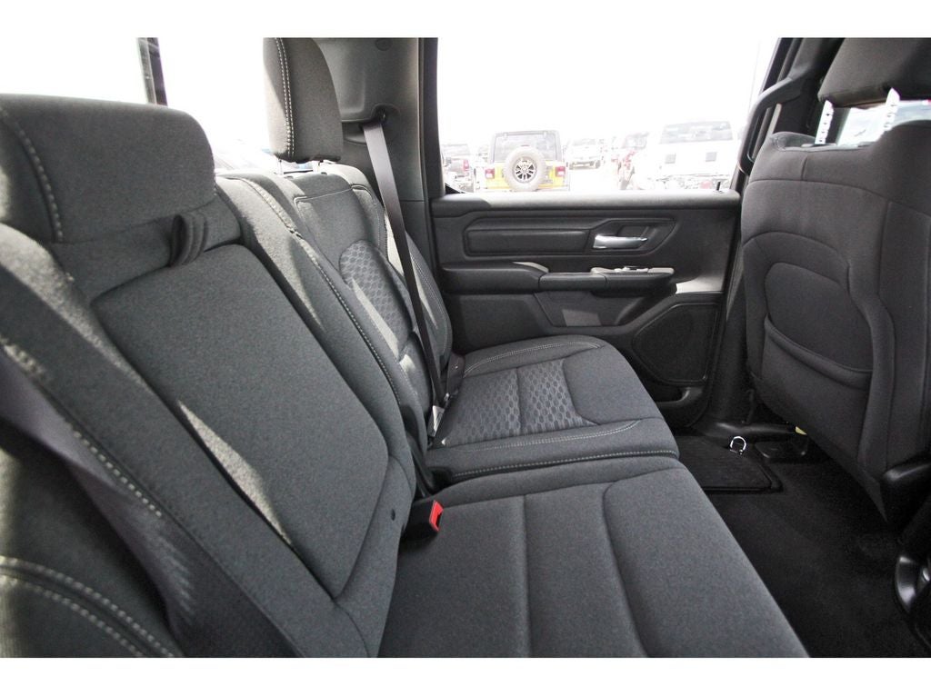 2026 RAM Ram 1500 RAM 1500 EXPRESS CREW CAB 4X2 5'7' BOX