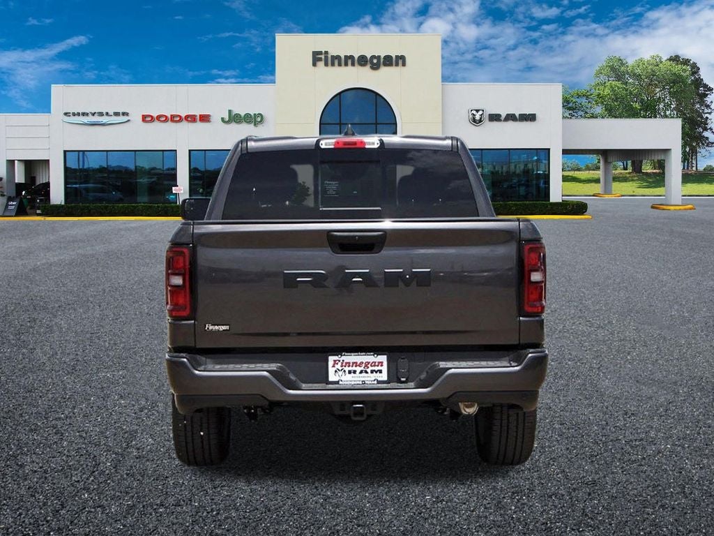 2026 RAM Ram 1500 RAM 1500 EXPRESS CREW CAB 4X2 5'7' BOX