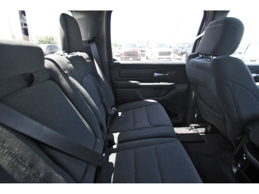 2026 RAM Ram 1500 RAM 1500 EXPRESS CREW CAB 4X2 5'7' BOX