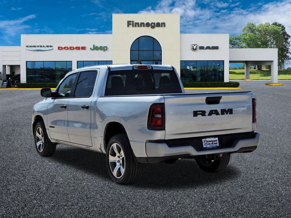 2026 RAM Ram 1500 RAM 1500 EXPRESS CREW CAB 4X2 5'7' BOX