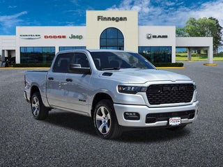 2026 RAM 1500 RAM 1500 EXPRESS CREW CAB 4X2 5'7' BOX