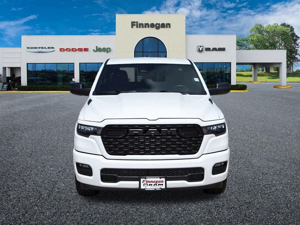 2026 RAM Ram 1500 RAM 1500 EXPRESS CREW CAB 4X2 5'7' BOX