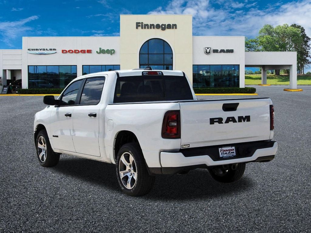 2026 RAM Ram 1500 RAM 1500 EXPRESS CREW CAB 4X2 5'7' BOX