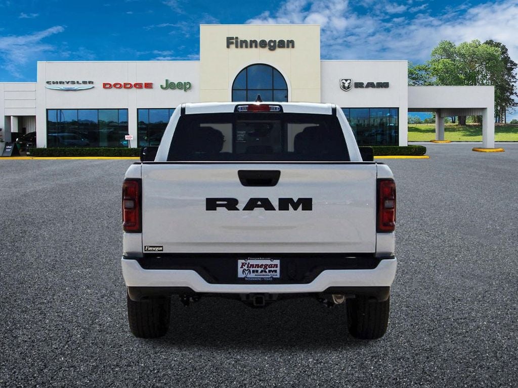 2026 RAM Ram 1500 RAM 1500 EXPRESS CREW CAB 4X2 5'7' BOX