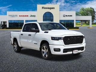 2026 RAM Ram 1500 RAM 1500 EXPRESS CREW CAB 4X2 5'7' BOX