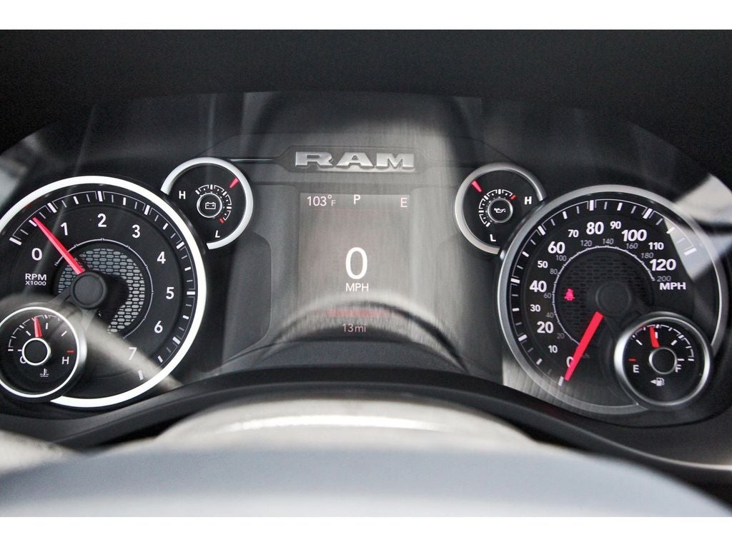 2026 RAM Ram 1500 RAM 1500 EXPRESS CREW CAB 4X2 5'7' BOX