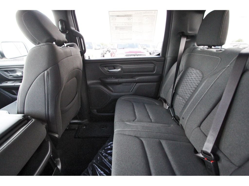 2026 RAM Ram 1500 RAM 1500 EXPRESS CREW CAB 4X2 5'7' BOX