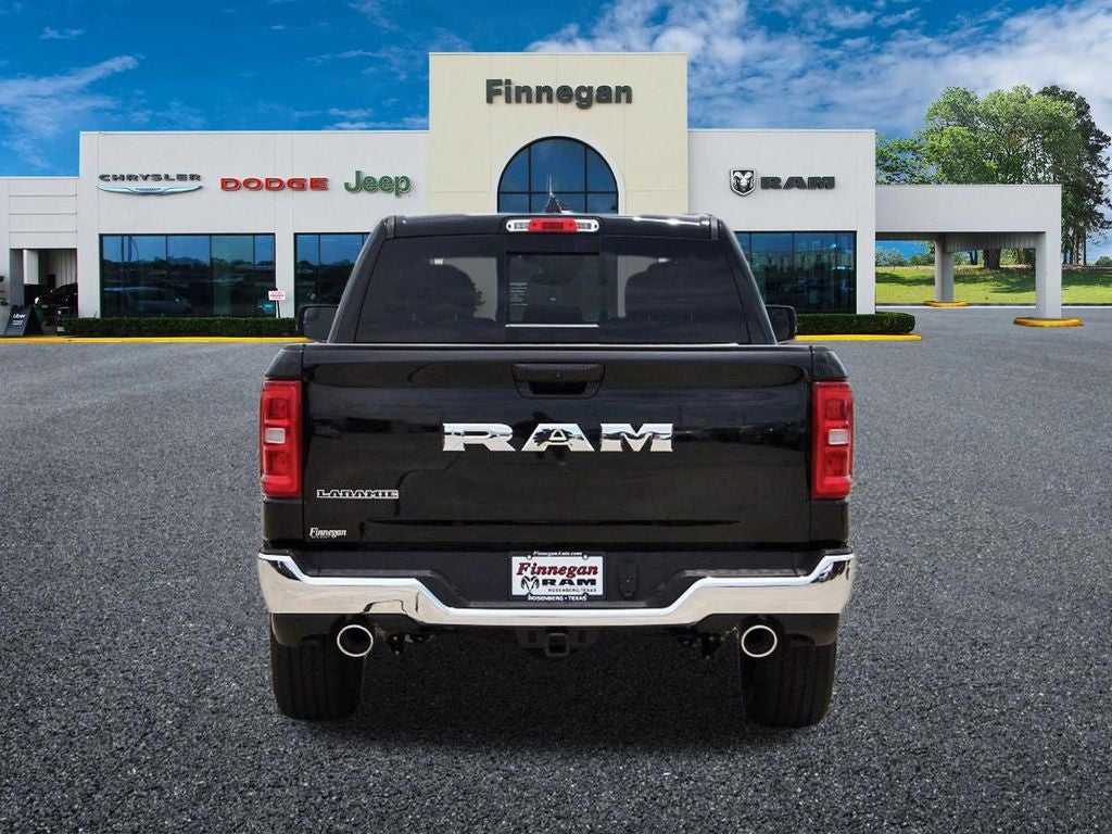 2026 RAM Ram 1500 RAM 1500 LARAMIE CREW CAB 4X2 5'7' BOX