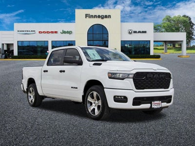 2026 RAM Ram 1500 RAM 1500 EXPRESS CREW CAB 4X4 5'7' BOX