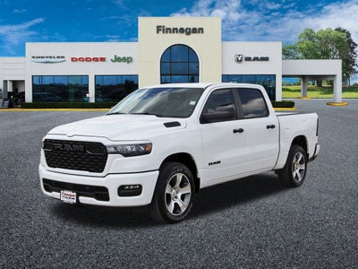 2026 RAM Ram 1500 RAM 1500 EXPRESS CREW CAB 4X4 5'7' BOX
