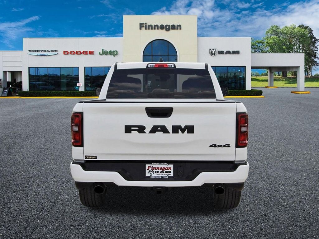 2026 RAM Ram 1500 RAM 1500 EXPRESS CREW CAB 4X4 5'7' BOX