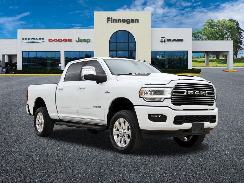 2023 RAM 2500 Laramie Crew Cab 4x4 6'4' Box