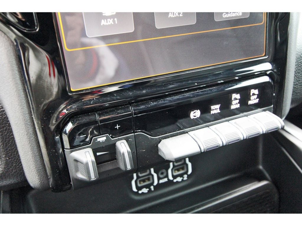 2023 RAM 2500 Laramie Crew Cab 4x4 6'4' Box