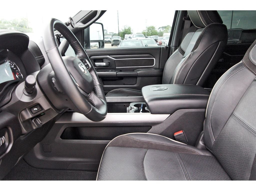 2023 RAM 2500 Laramie Crew Cab 4x4 6'4' Box