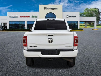 2023 RAM 2500 Laramie Crew Cab 4x4 6'4' Box