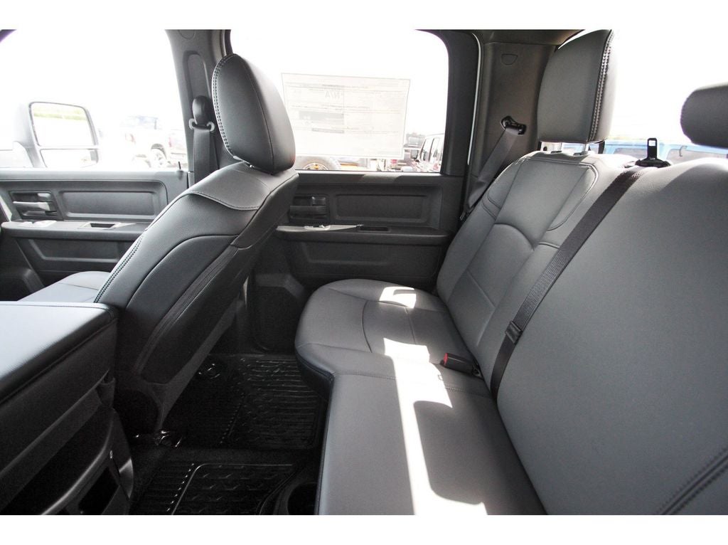 2026 RAM Ram 3500 Chassis Cab RAM 3500 TRADESMAN CREW CAB CHASSIS 4X2 60' CA