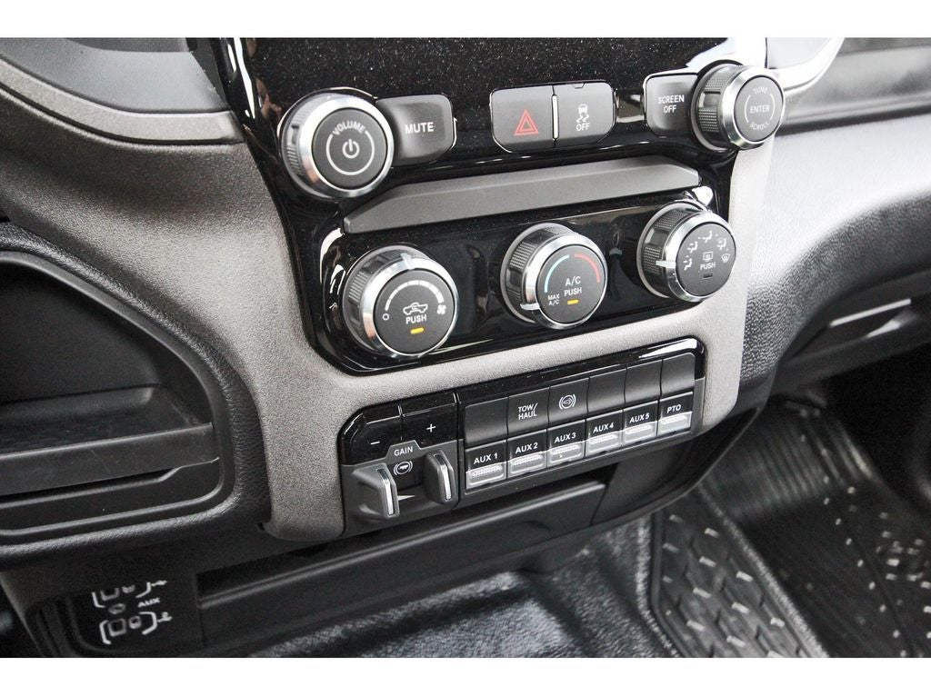 2026 RAM Ram 3500 Chassis Cab RAM 3500 TRADESMAN CREW CAB CHASSIS 4X2 60' CA