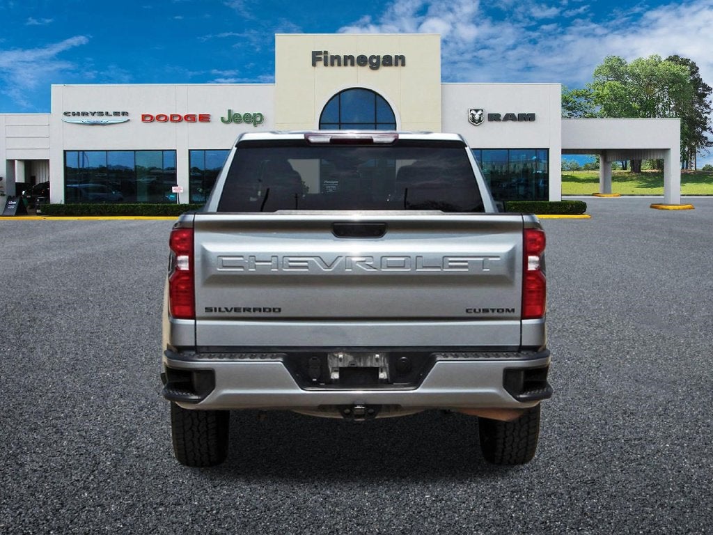 2023 Chevrolet Silverado 1500 Custom