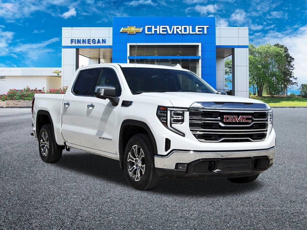 2025 GMC Sierra 1500 SLT