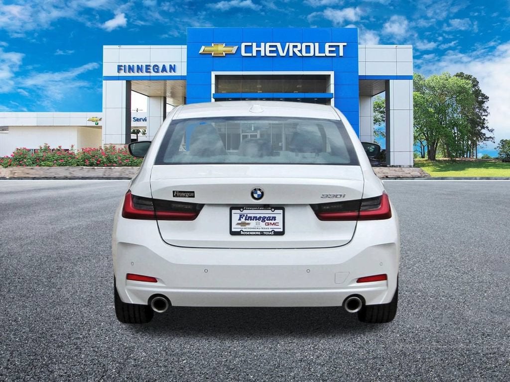 2025 BMW 3 Series 330i