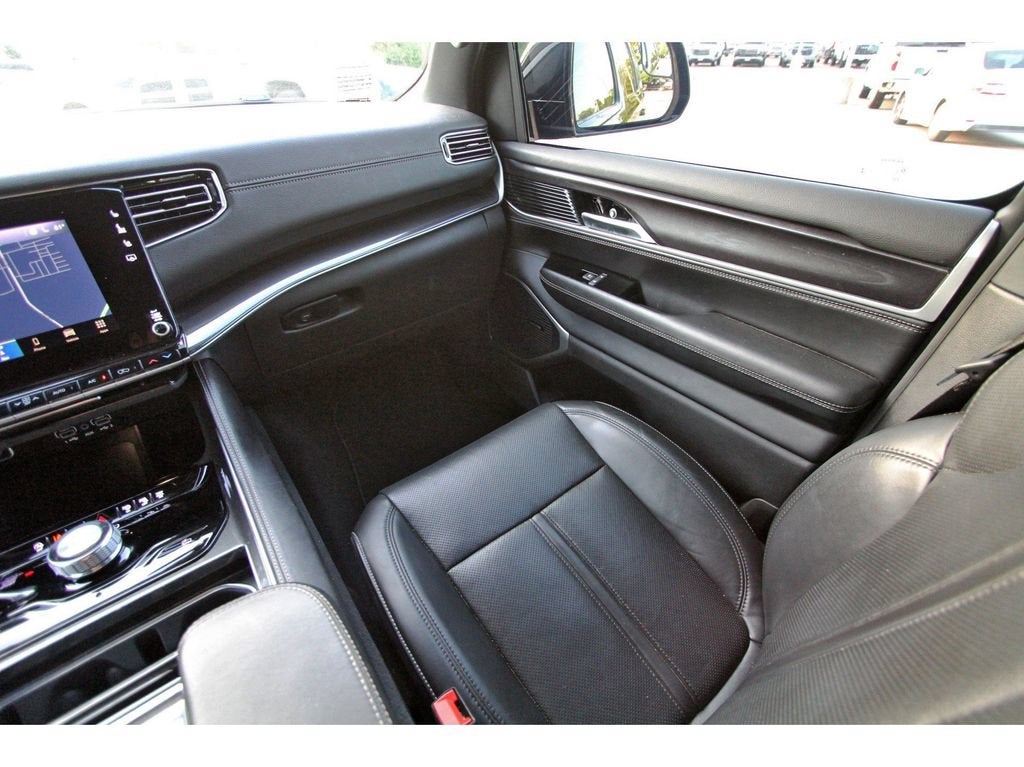 2024 Jeep Wagoneer BASE
