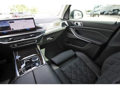 2025 BMW X7 xDrive40i